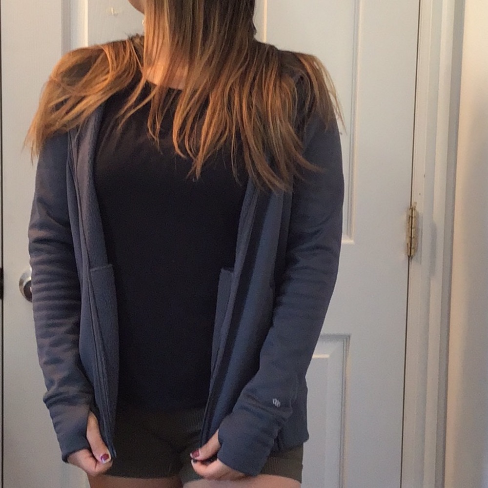 LEG3ND Gray Sweater